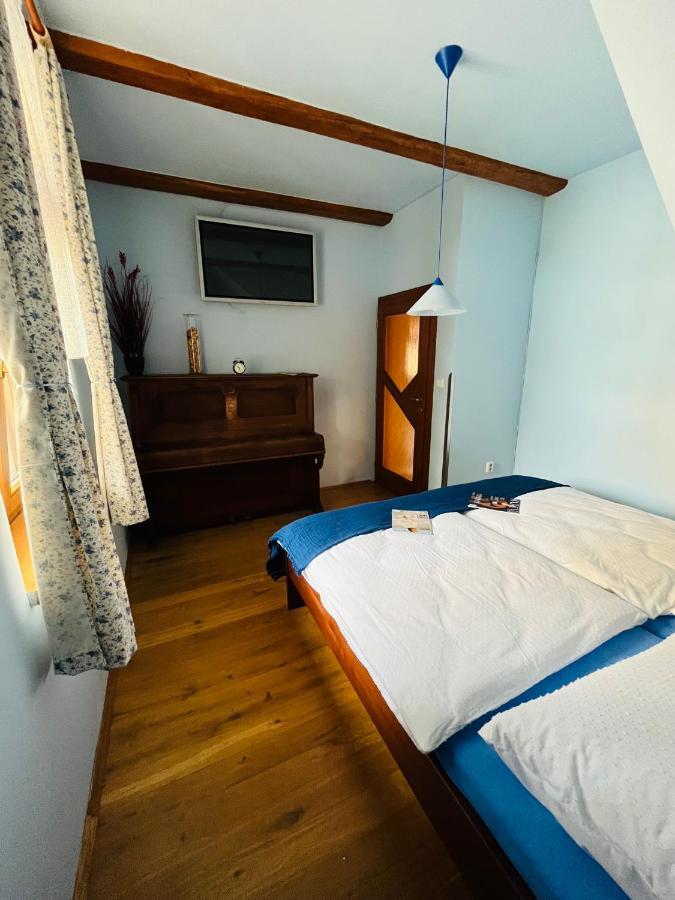 Apartman U Smrku Dvůr Králové nad Labem Dış mekan fotoğraf